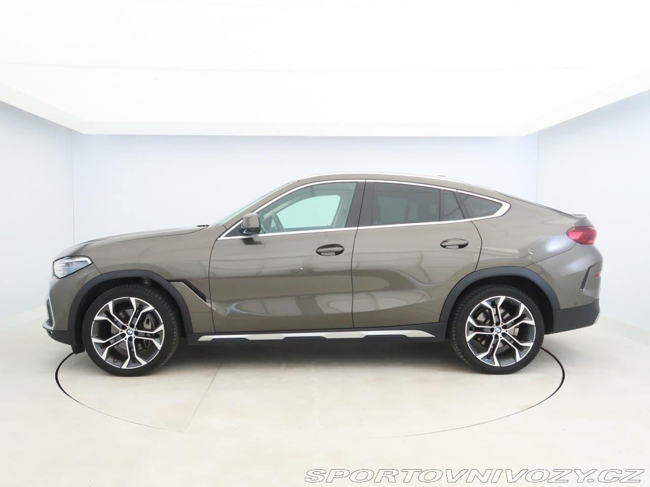2021 BMW X6 - 3
