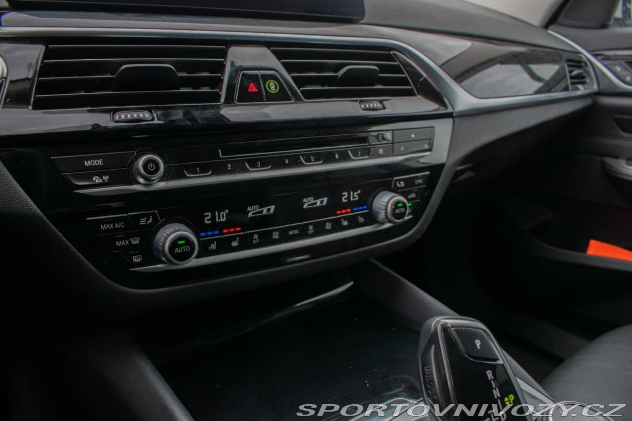 2019 BMW 6-SERIES - 16