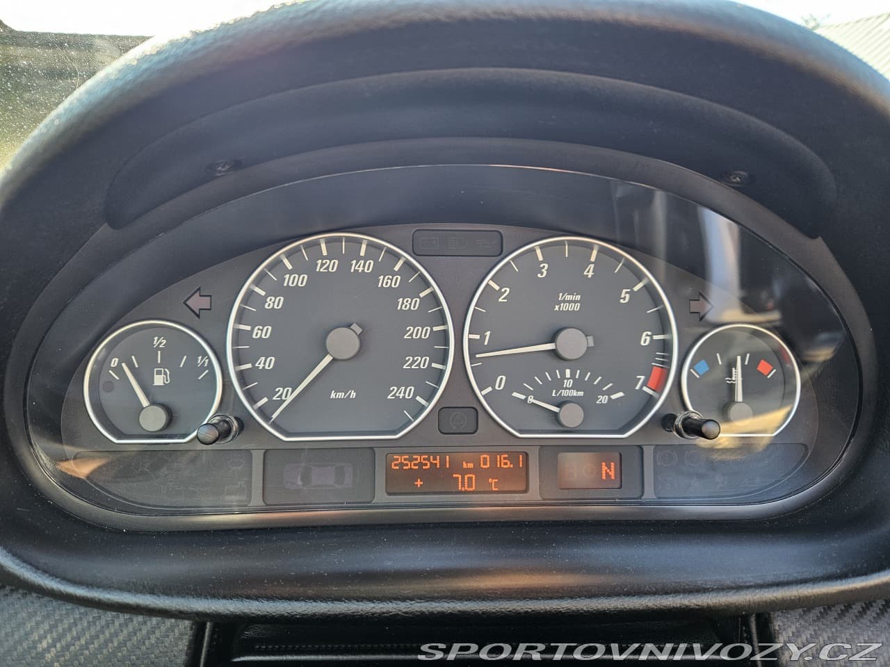 2005 BMW 3-SERIES - 18