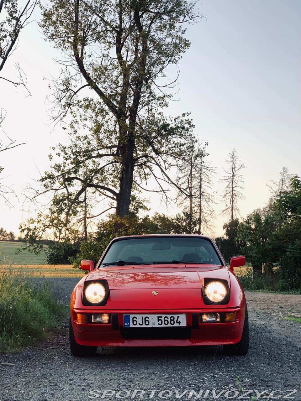 1985 Porsche 924 - 15