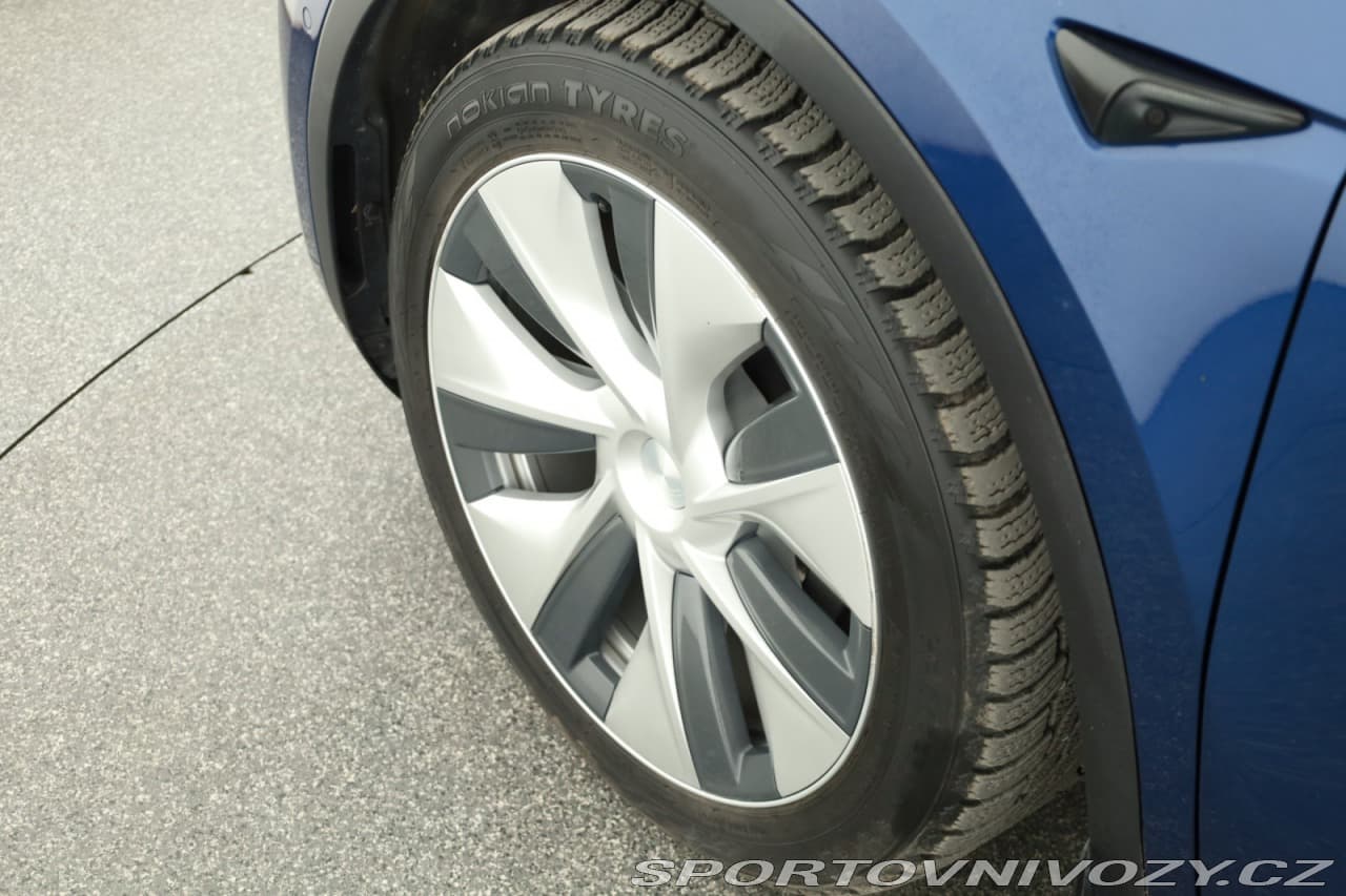 2021 Tesla MODEL Y - 12