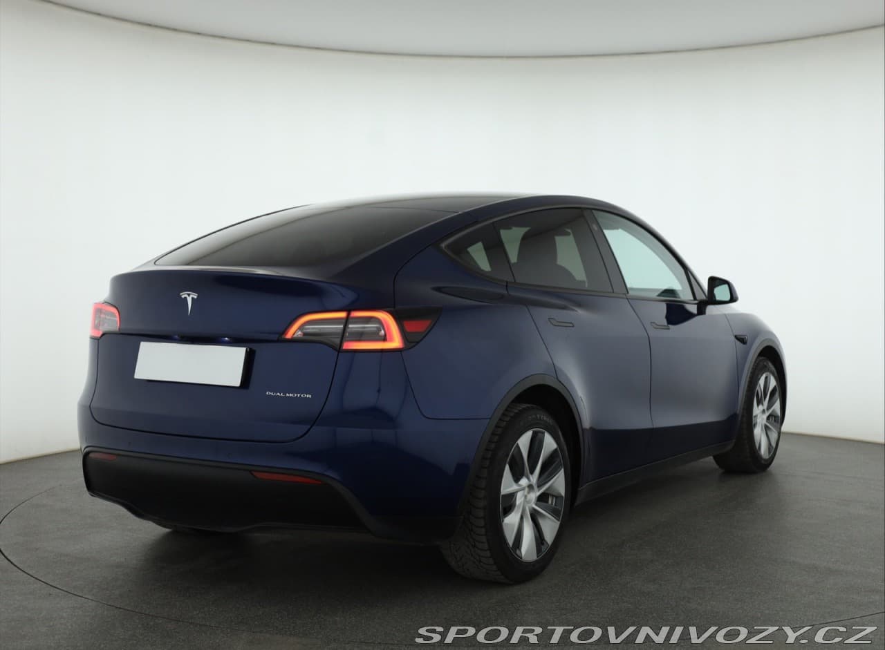 2021 Tesla MODEL Y - 5