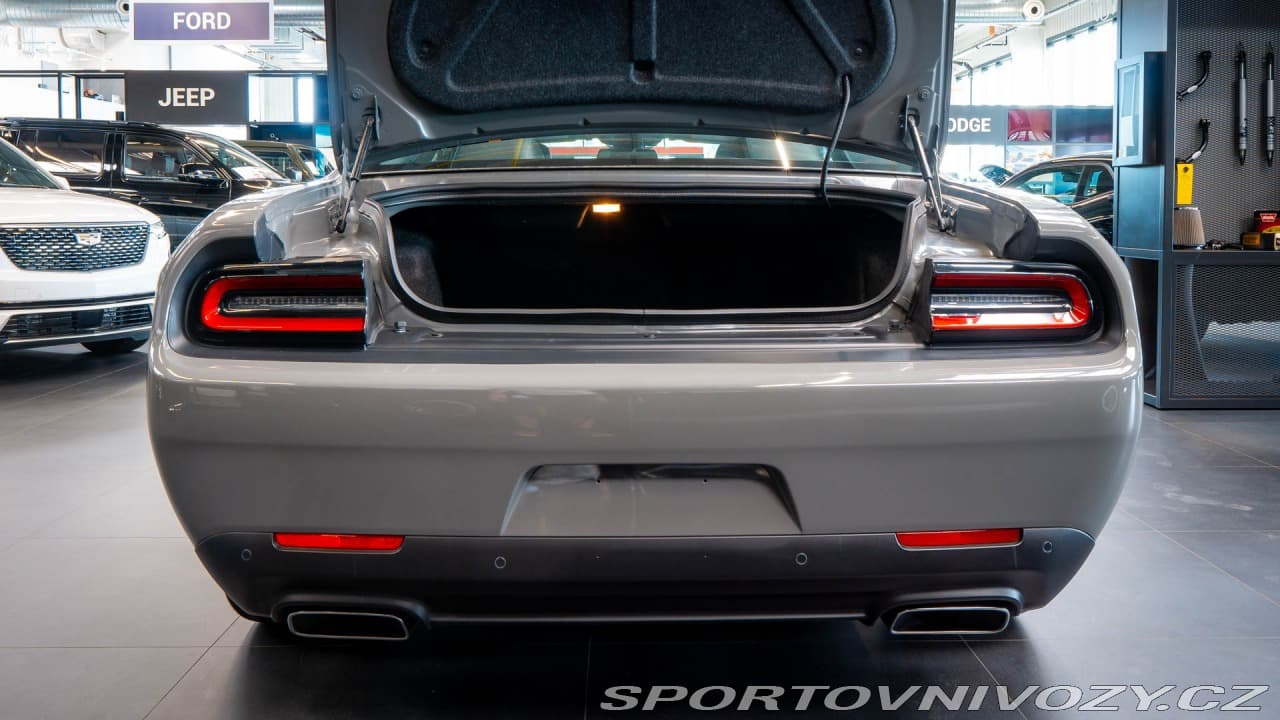 2025 Dodge CHALLENGER - 10