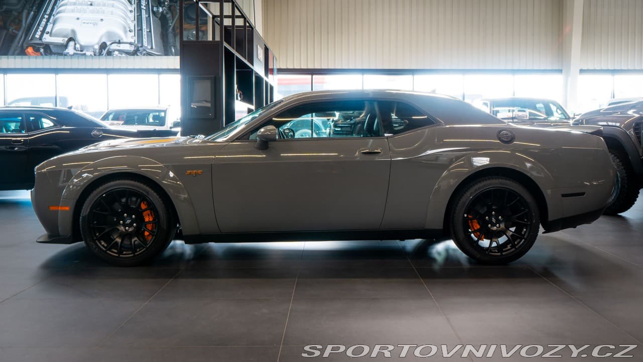 2025 Dodge CHALLENGER - 8