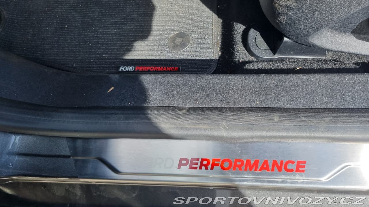 2019 Ford FIESTA - 18