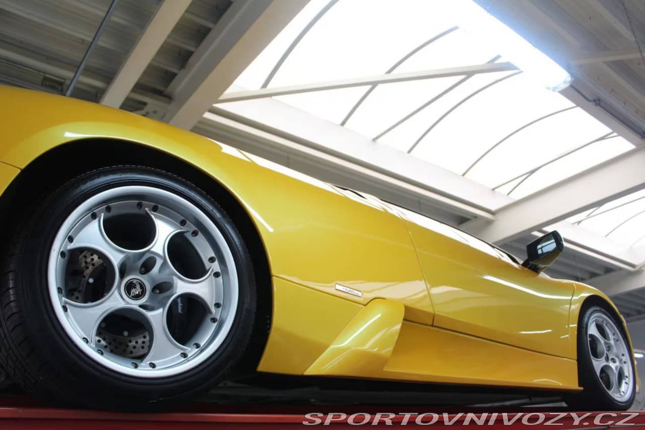 2002 Lamborghini MURCIÉLAGO - 9