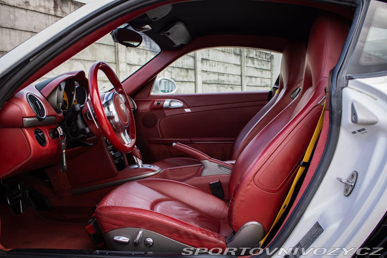 2011 Porsche CAYMAN - 11
