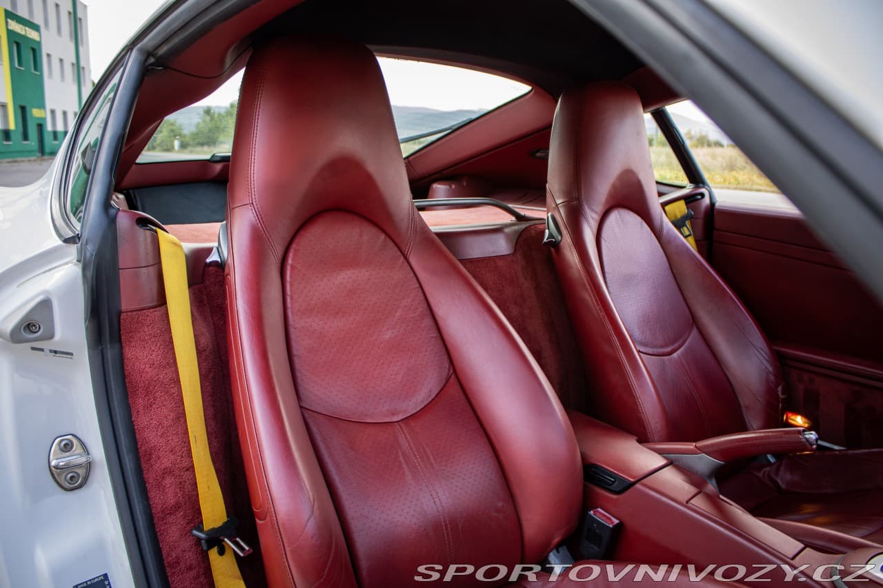 2011 Porsche CAYMAN - 20