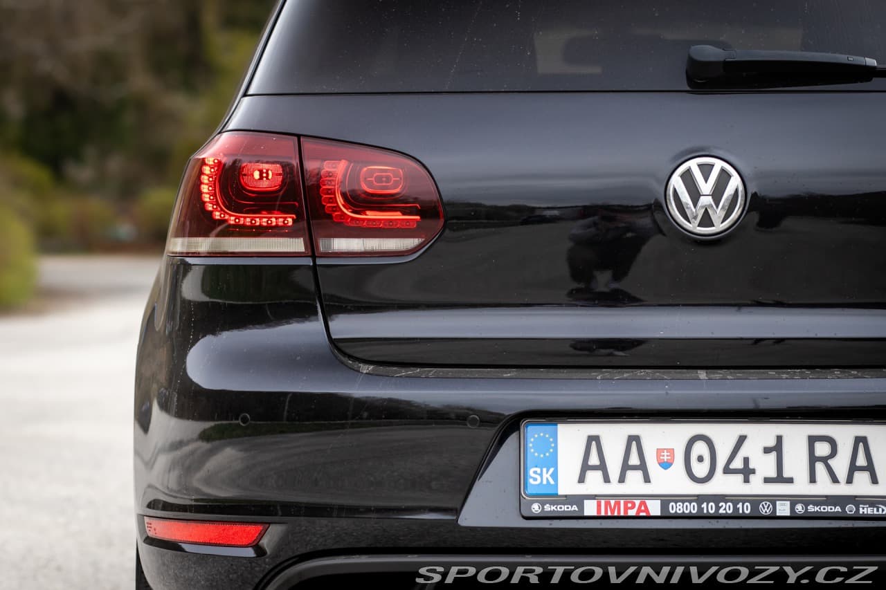 2011 Volkswagen GOLF - 10