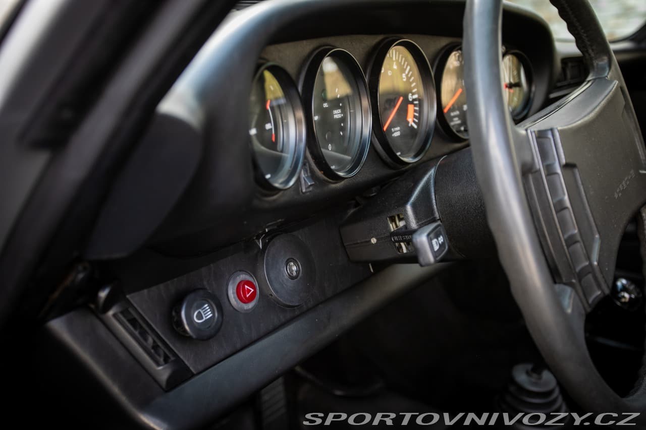 1977 Porsche 911 - 20