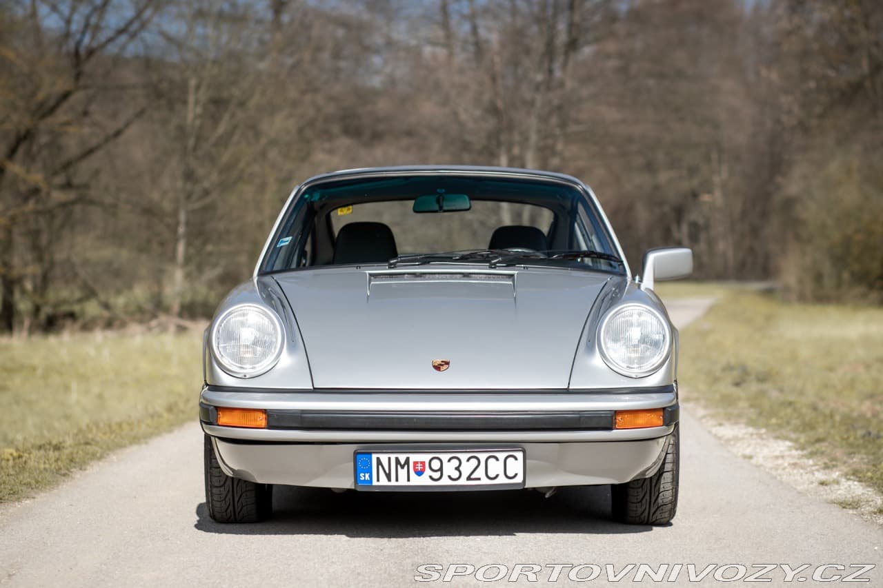 1977 Porsche 911 - 3