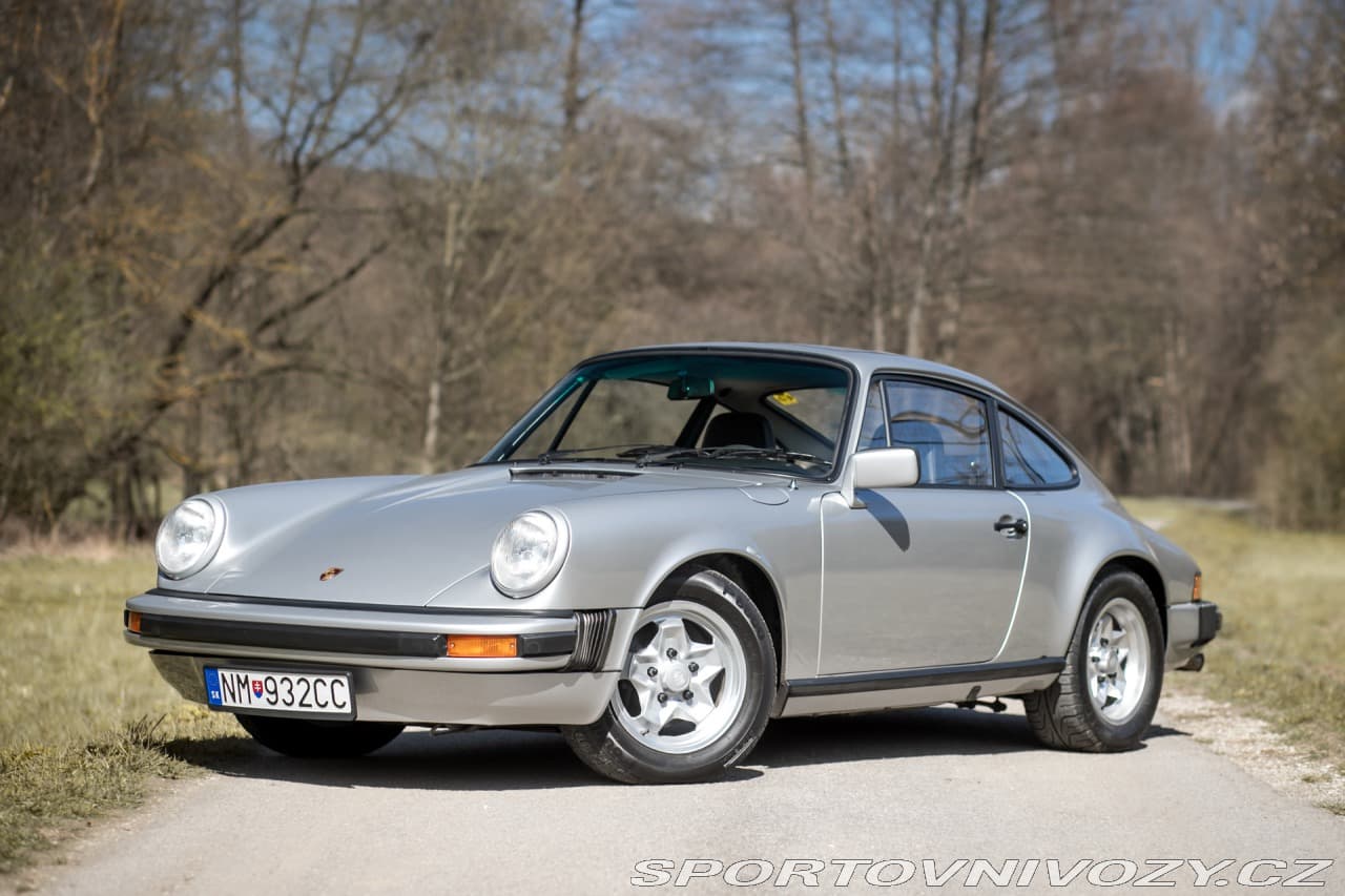 1977 Porsche 911 - 5