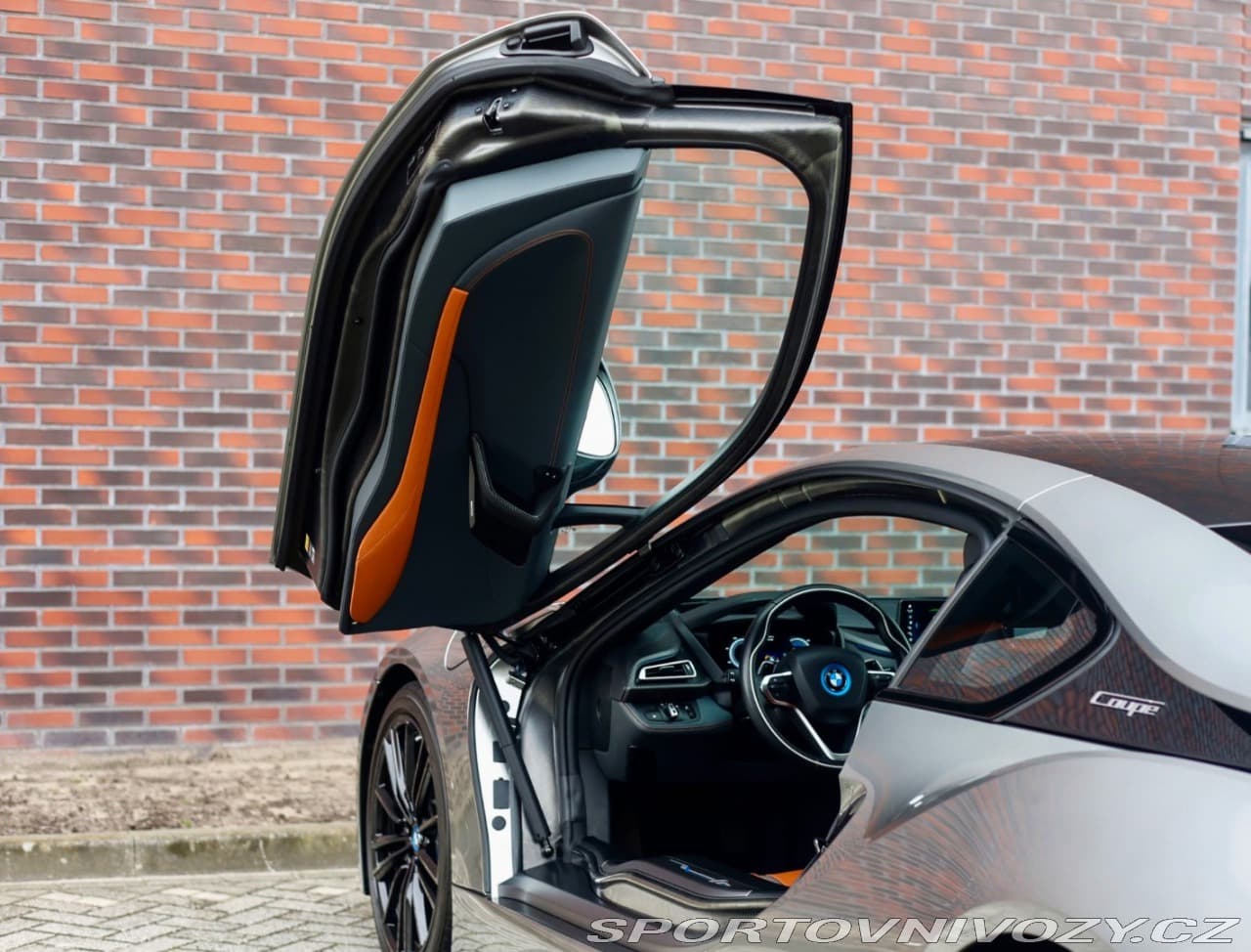 2018 BMW i8 - 20