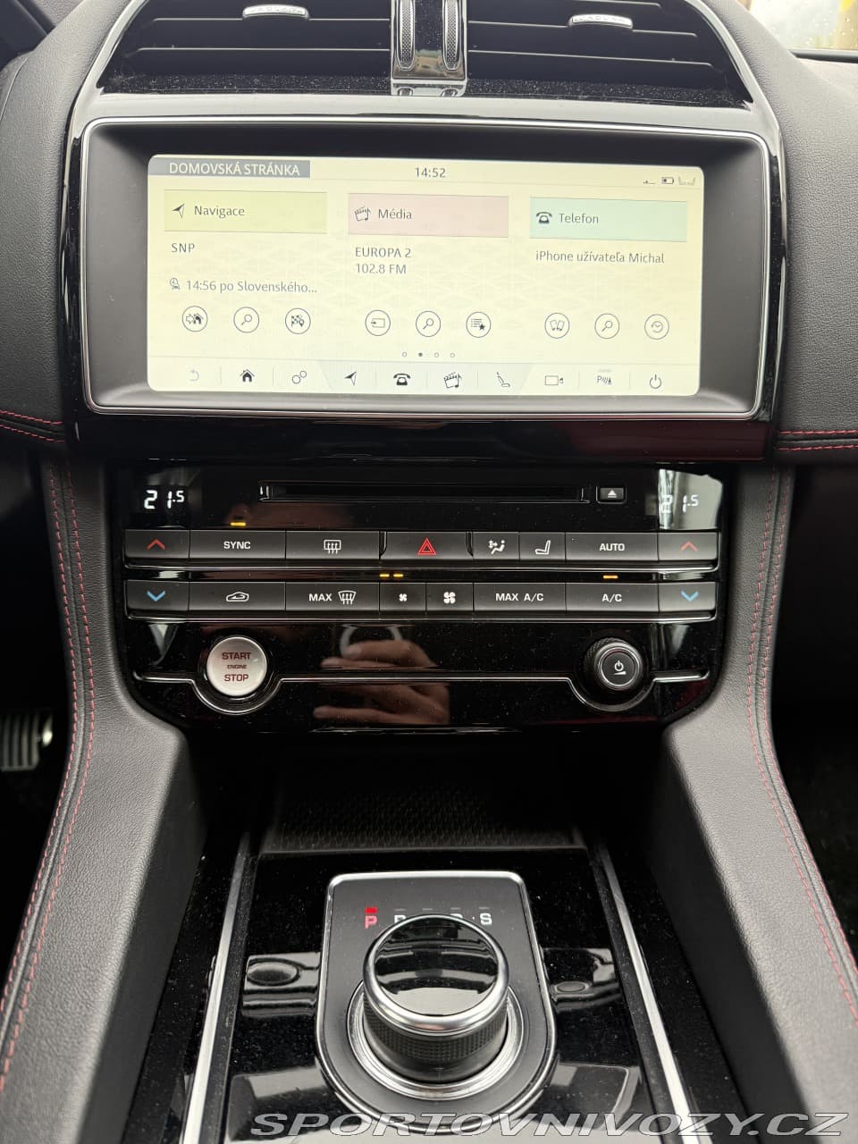 2018 Jaguar F-PACE - 15