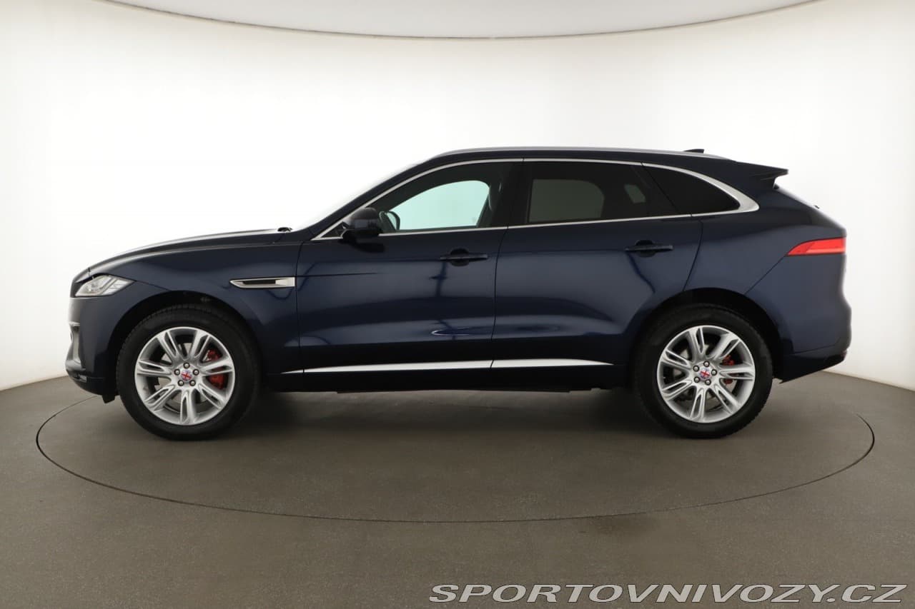 2016 Jaguar F-PACE - 3