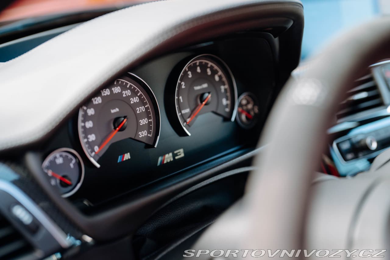 2016 BMW M3 - 11