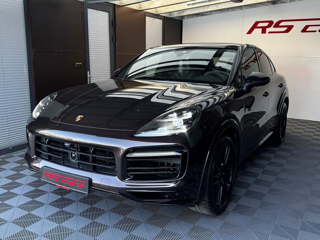 2020 Porsche CAYENNE