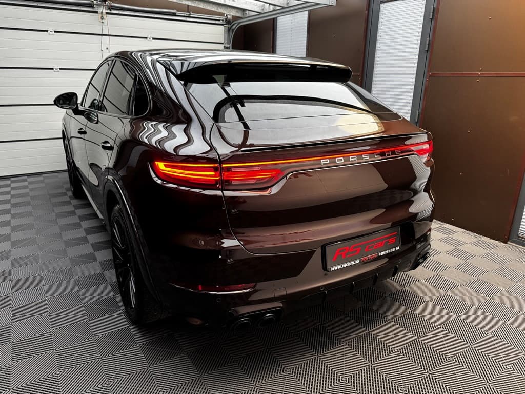 2020 Porsche CAYENNE - 2