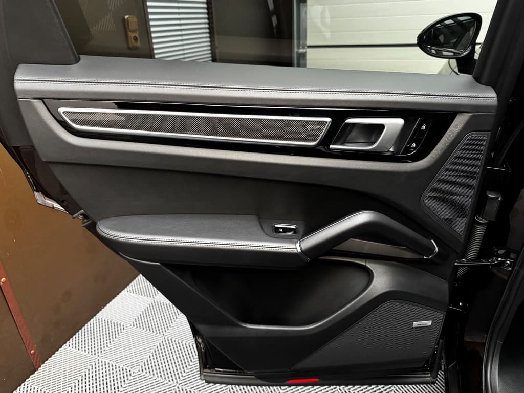 2020 Porsche CAYENNE - 6