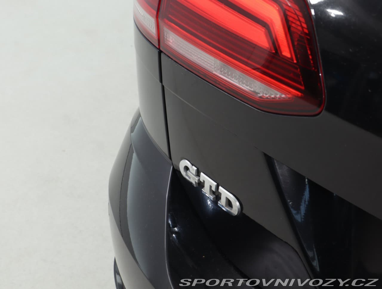 2017 Volkswagen GOLF - 18