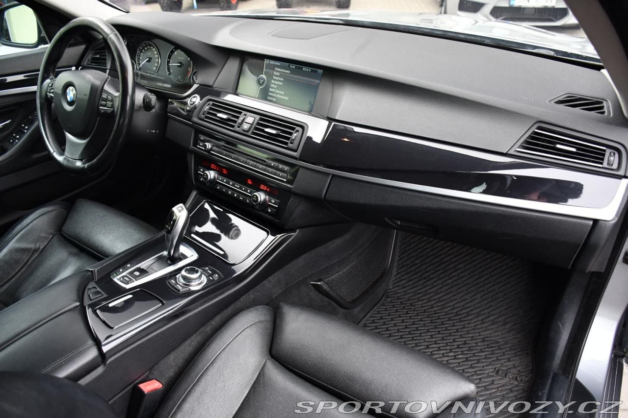 2011 BMW 5-SERIES - 12