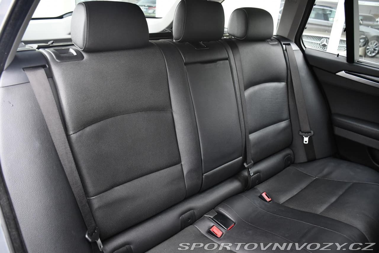 2011 BMW 5-SERIES - 17