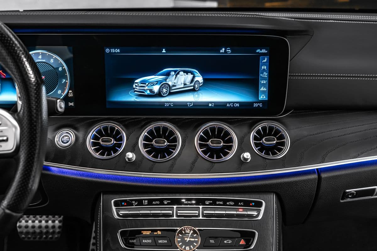 2020 Mercedes-Benz E-CLASS - 18