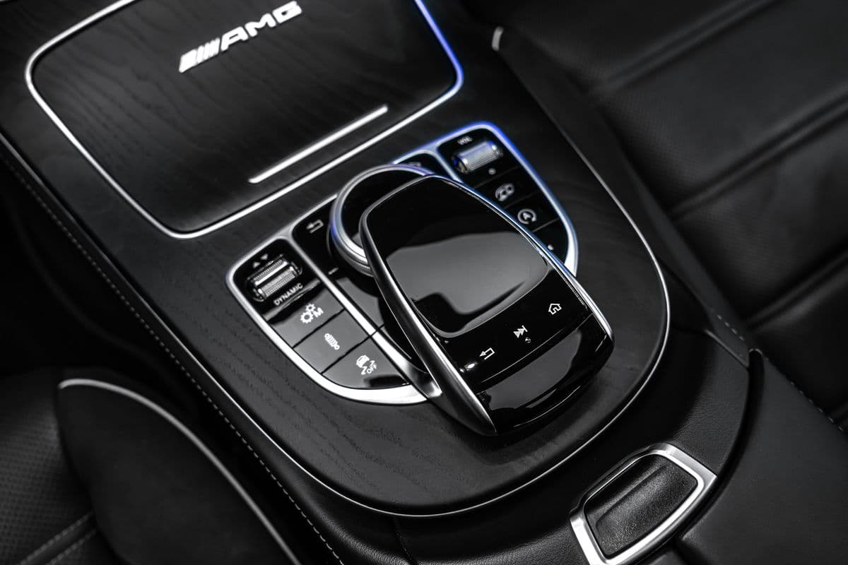 2020 Mercedes-Benz E-CLASS - 19
