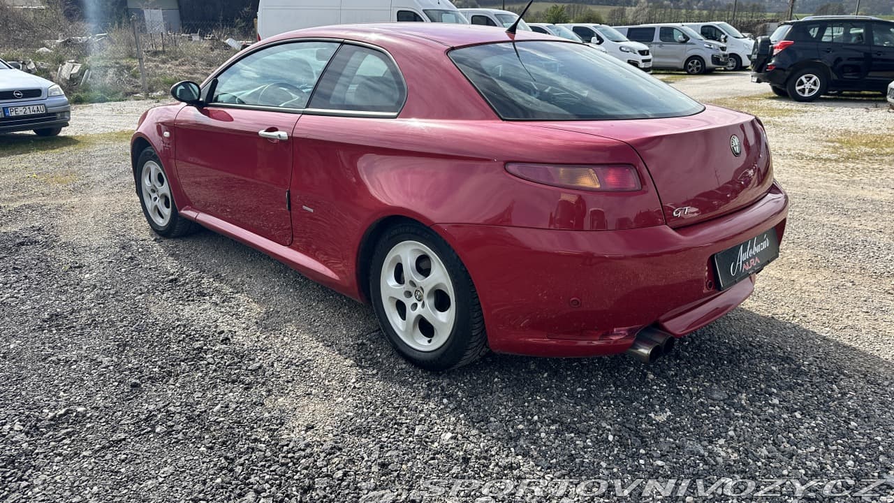 2007 Alfa Romeo GT - 7