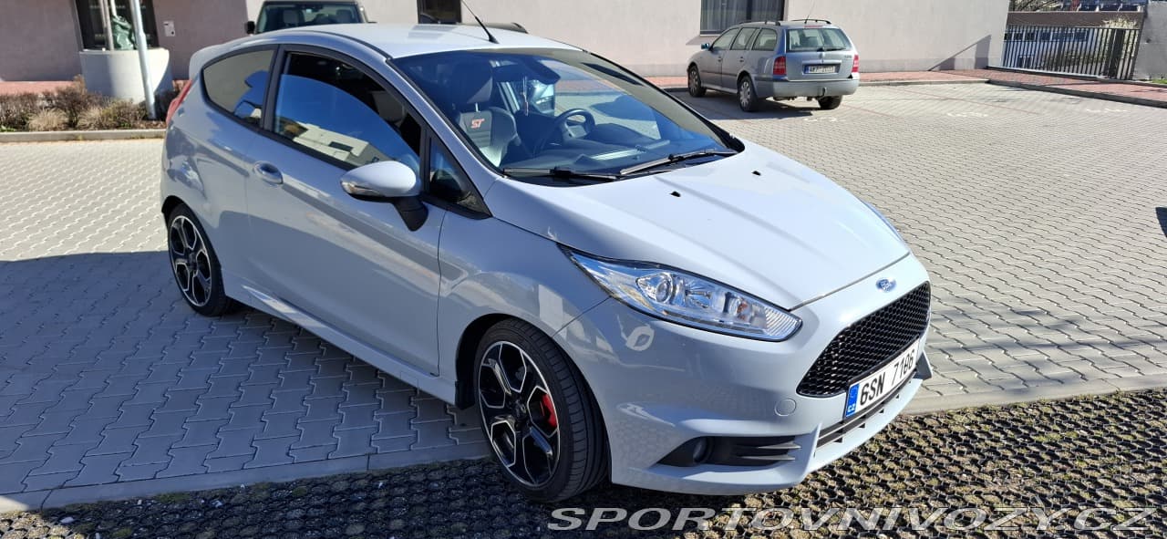 2016 Ford FIESTA - 2
