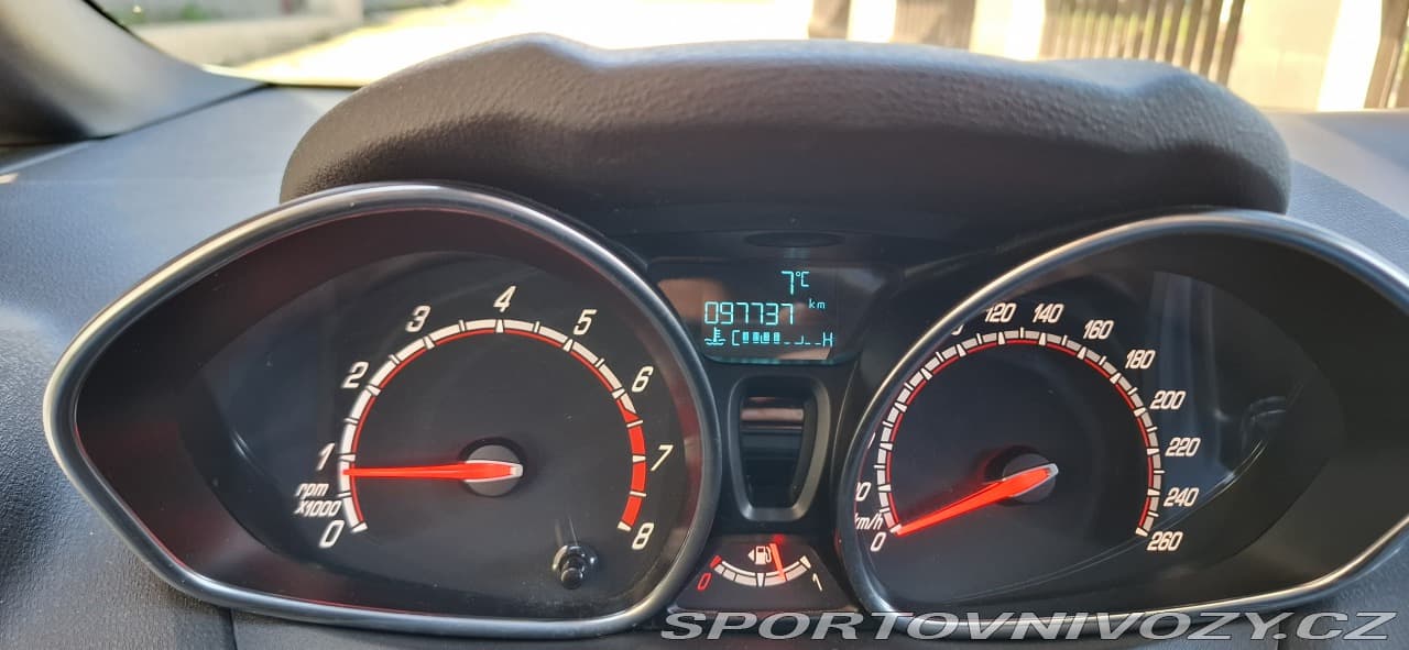 2016 Ford FIESTA - 11