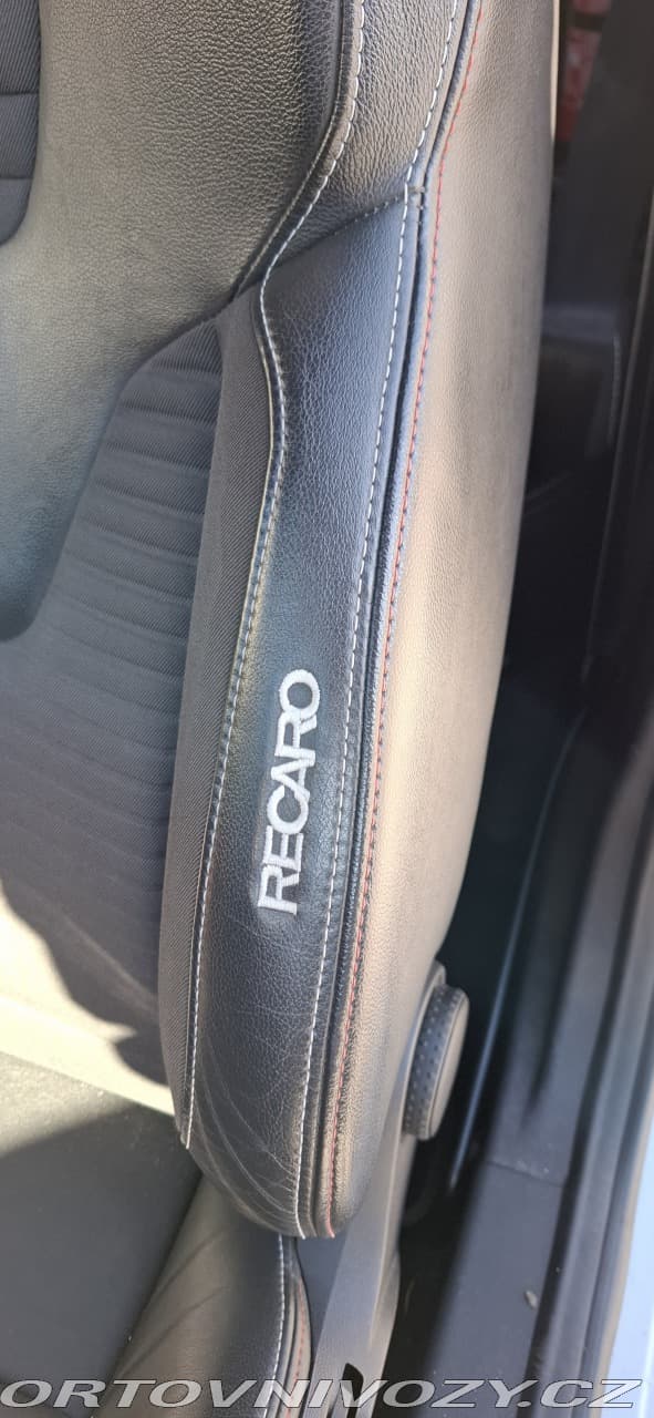 2016 Ford FIESTA - 15