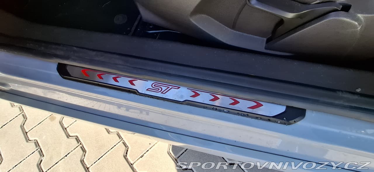 2016 Ford FIESTA - 18
