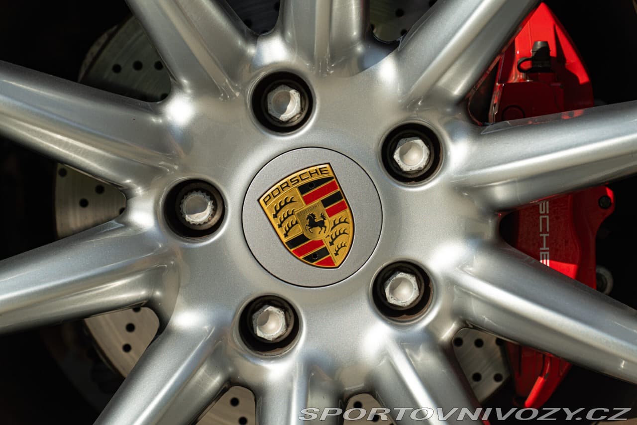2009 Porsche 911 - 12
