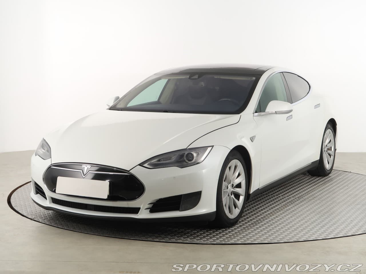 2015 Tesla MODEL S - 2