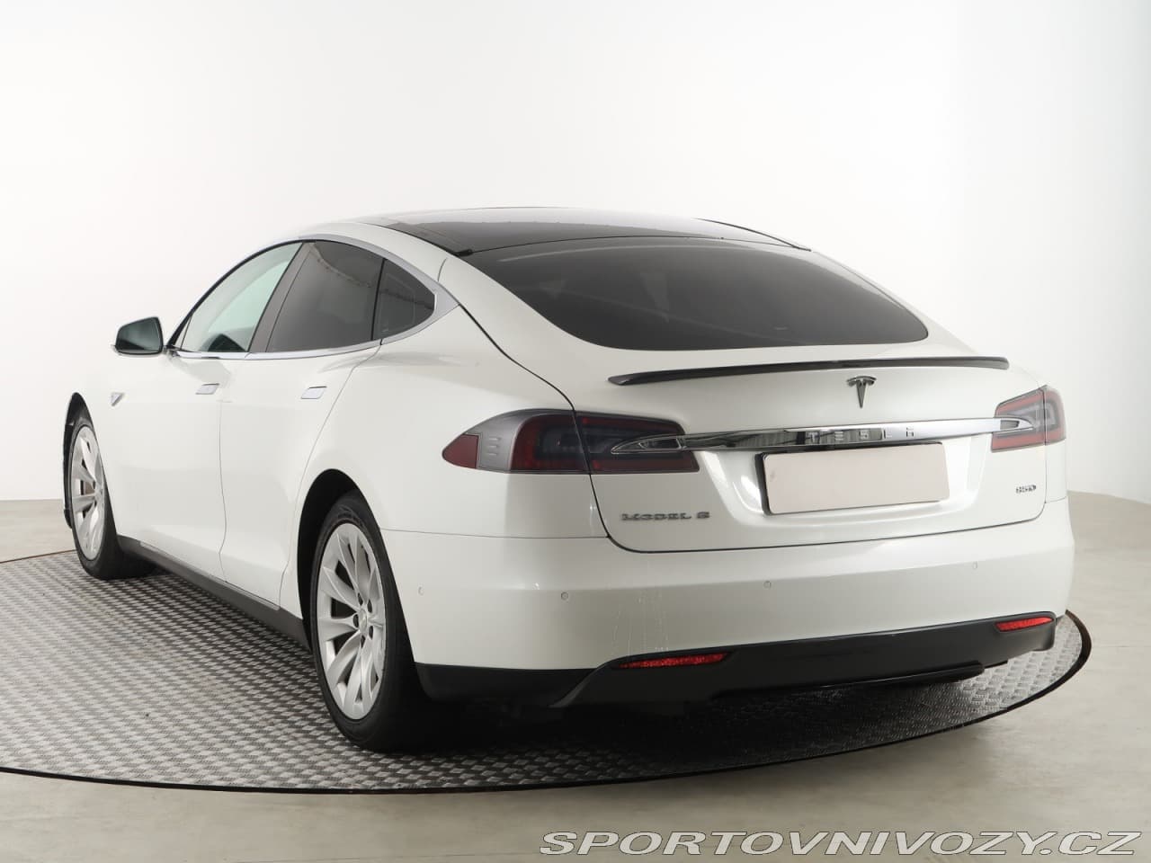 2015 Tesla MODEL S - 4
