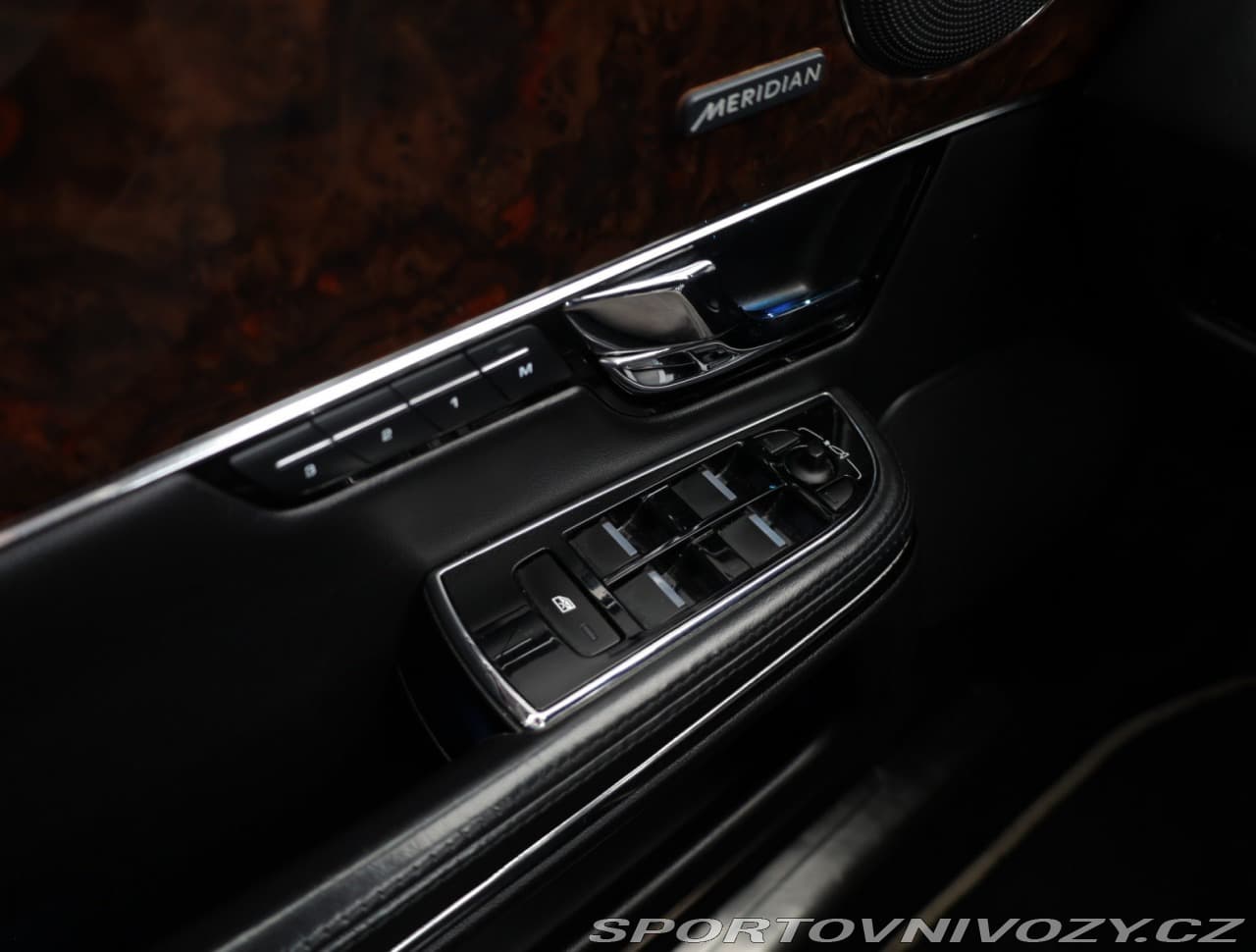 2013 Jaguar XJ - 15