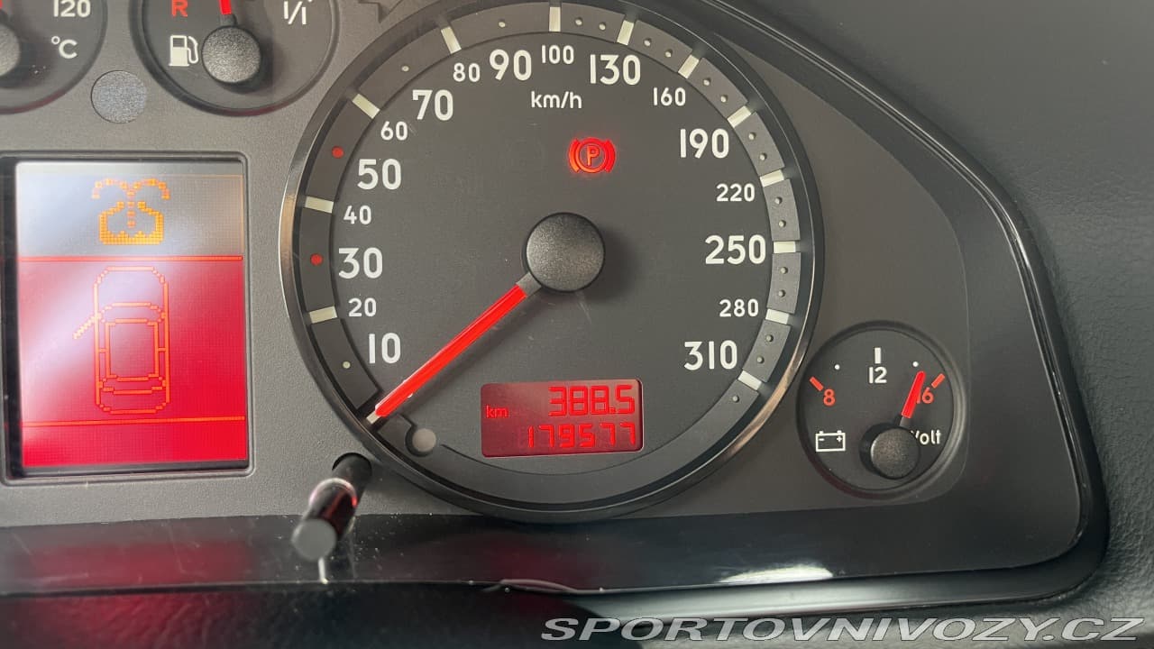 2001 Audi RS4 - 17