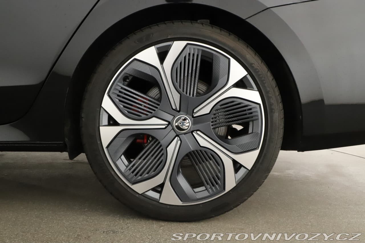 2025 Škoda OCTAVIA - 12