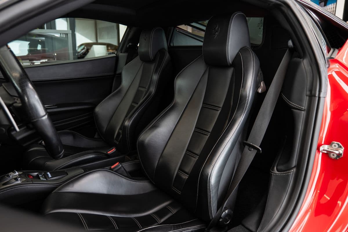 2010 Ferrari 458 - 8