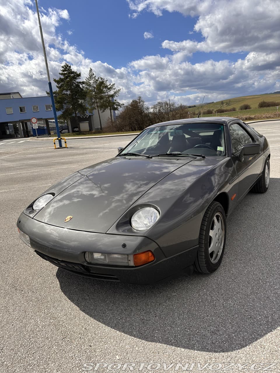 1988 Porsche 928 - 2
