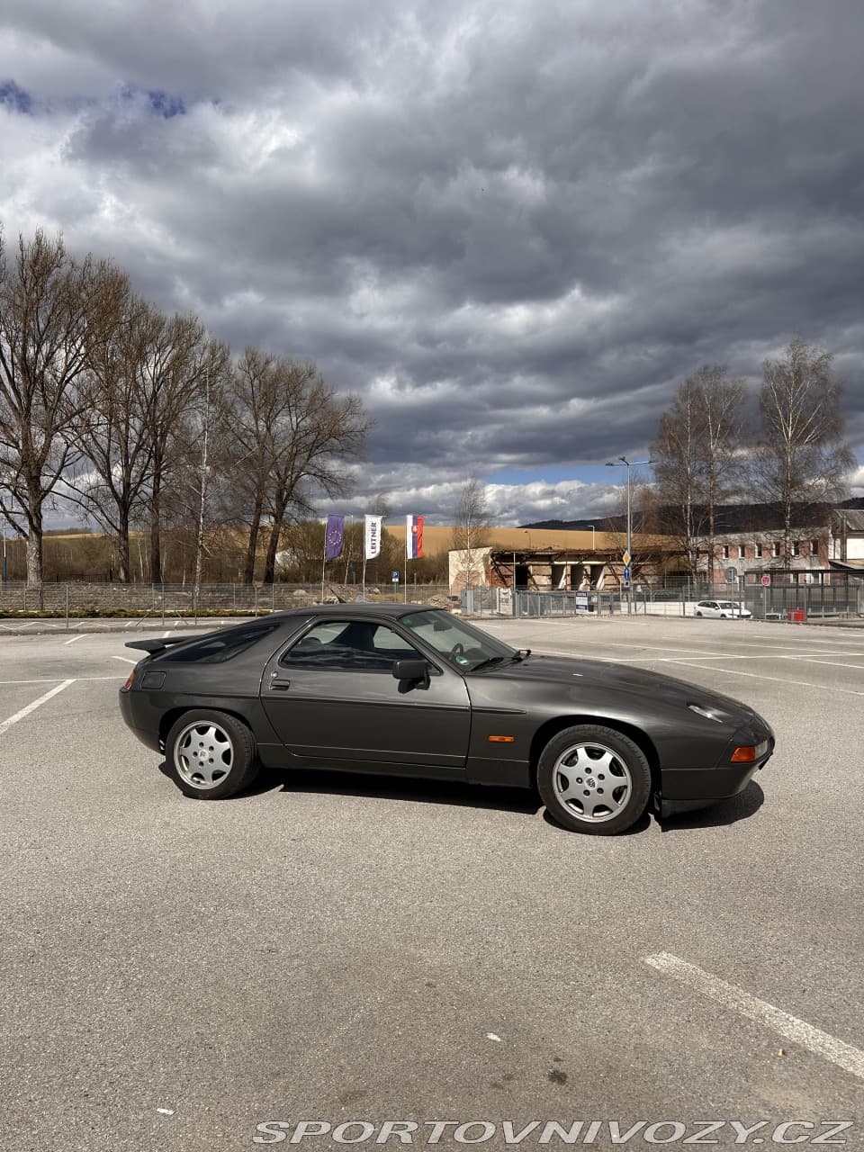 1988 Porsche 928 - 3