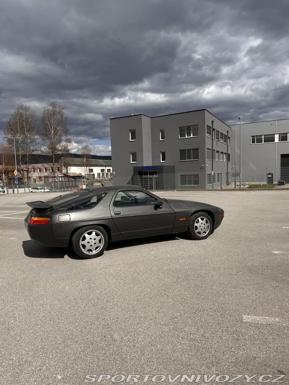 1988 Porsche 928 - 4