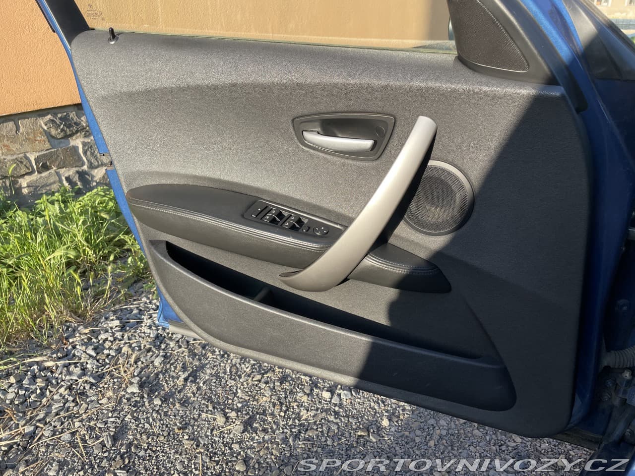 2005 BMW 1-SERIES - 9