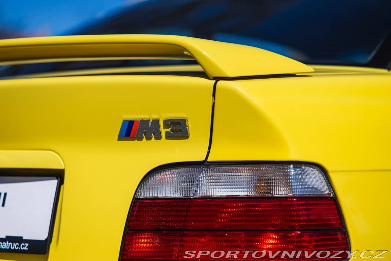 1994 BMW M3 - 16