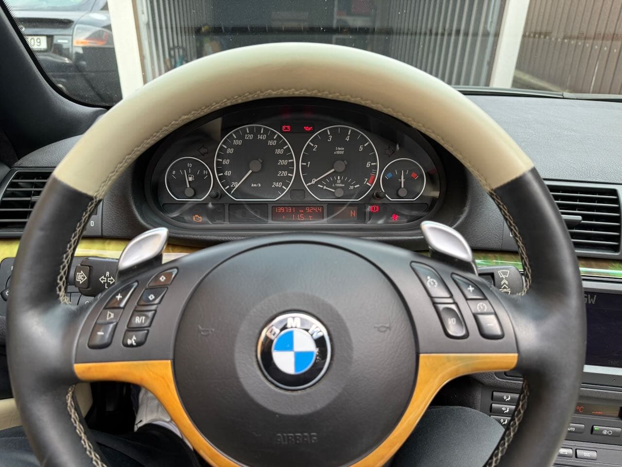2004 BMW 3-SERIES - 12