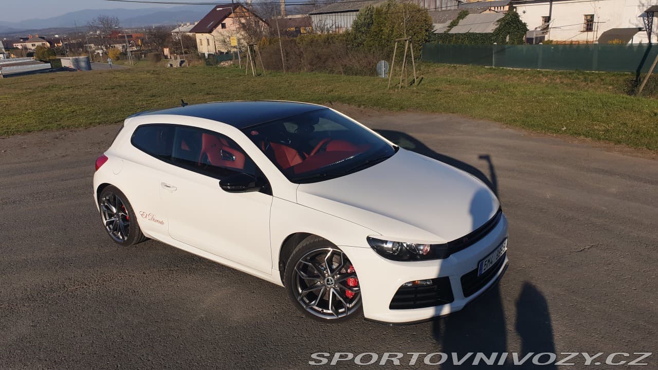 2010 Volkswagen SCIROCCO