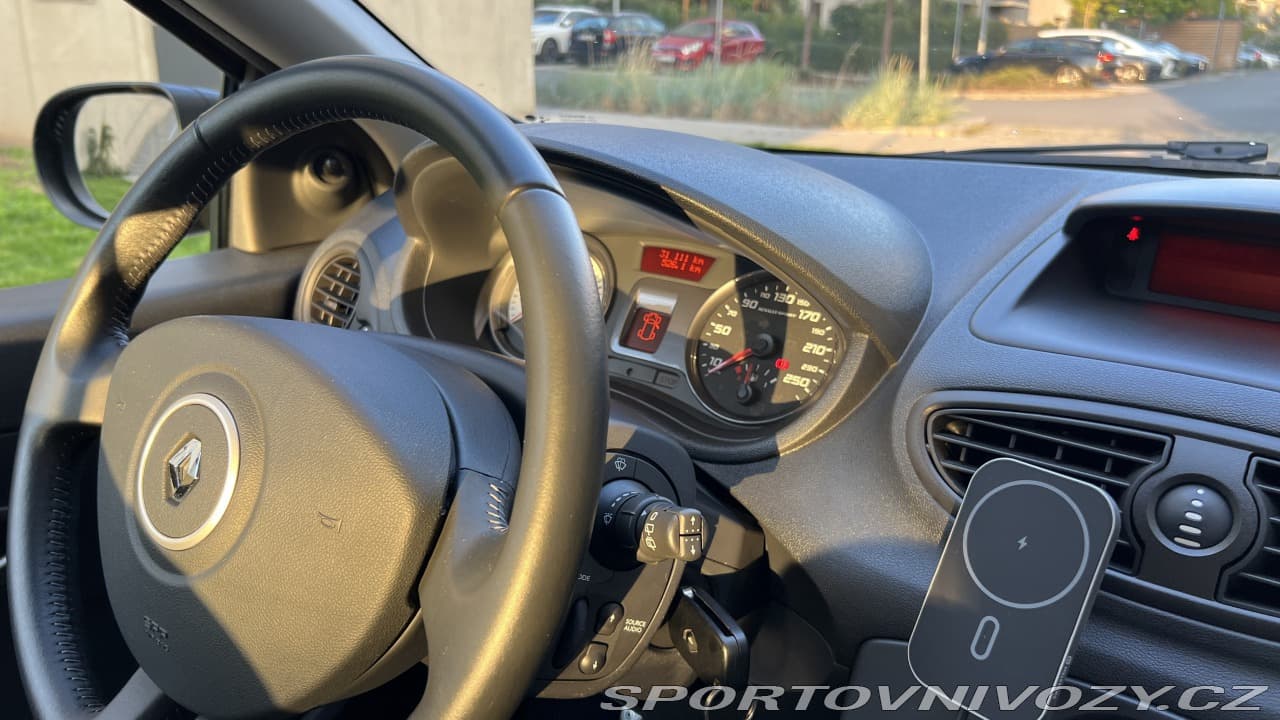 2012 Renault CLIO - 18
