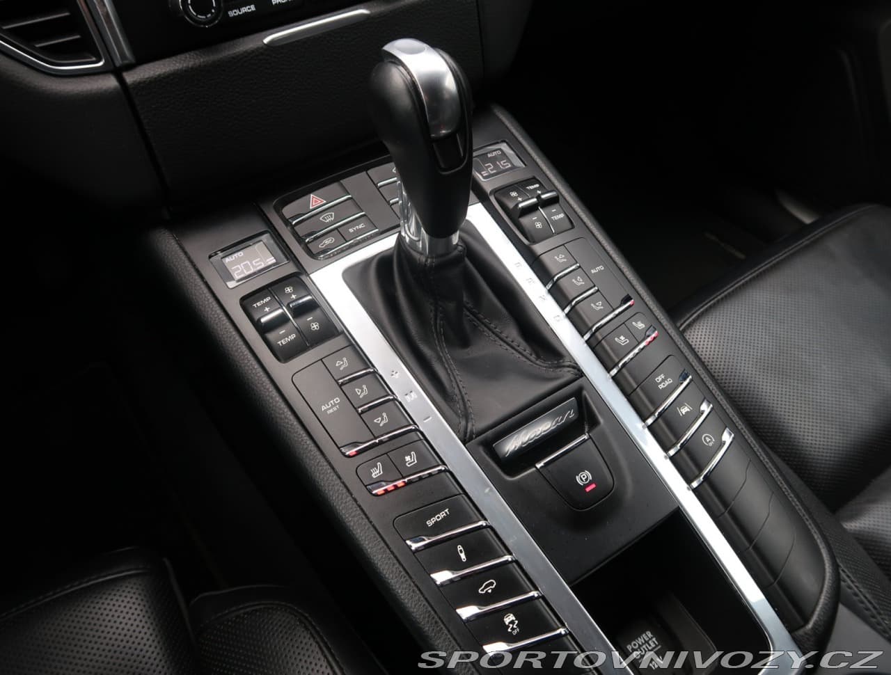 2017 Porsche MACAN - 19