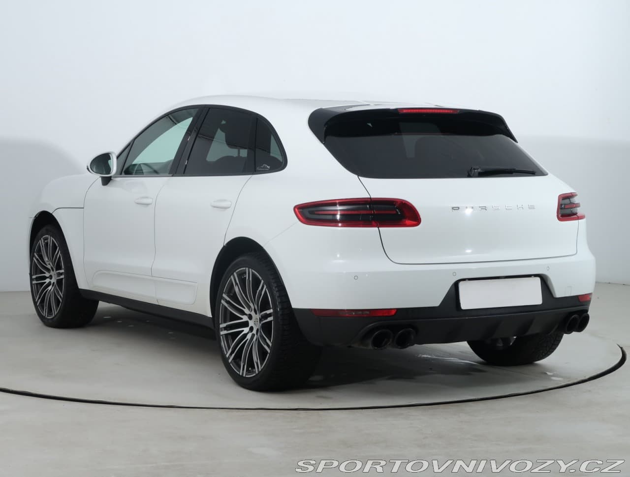 2017 Porsche MACAN - 4